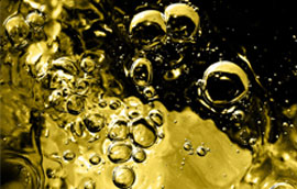 Goldbarren und Goldmünzen - Diskussion um eine Goldblase